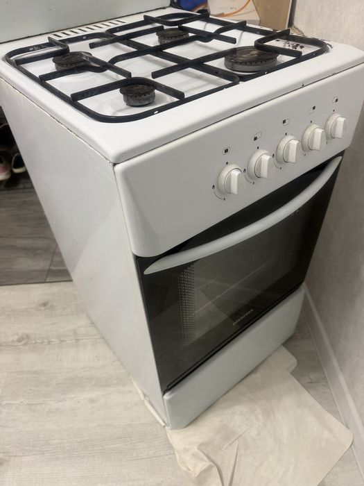 Продам газовую плиту