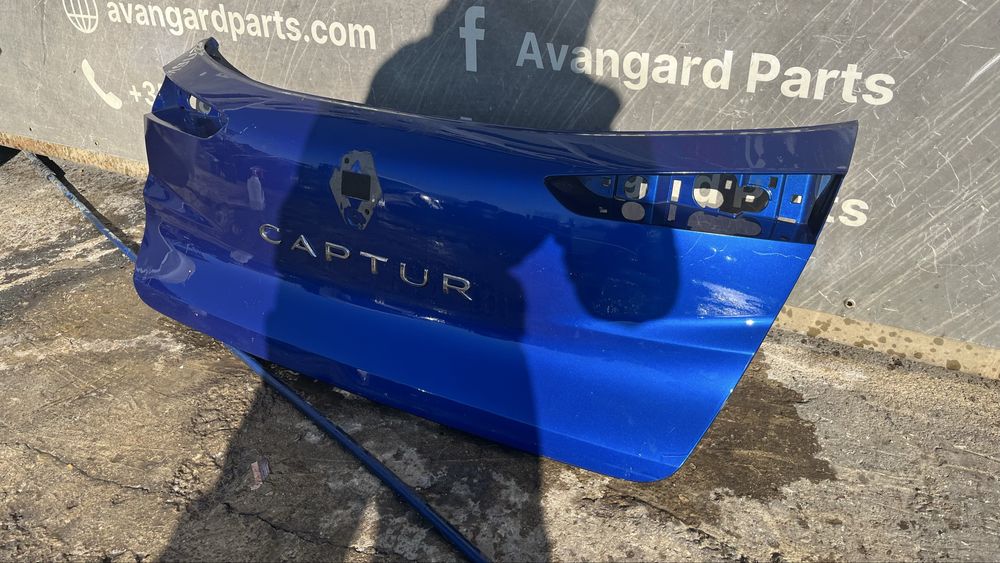 Панел на багажна врата Renault Captur 2019-