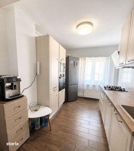 Apartament 3 camere 1994  80MP  Unirii Mircea Voda  CENTRALA  PARCARE