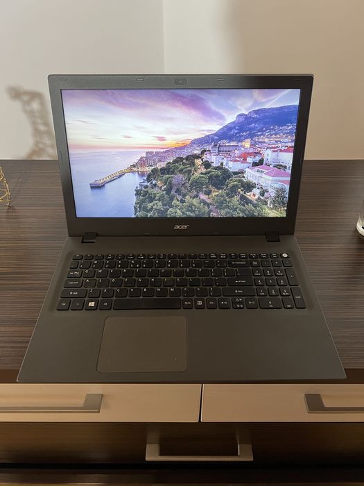 Laptop Acer Aspire i5 8GB RAM GEFORCE 2GB dedicat