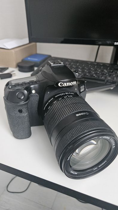Фотоаппарат Canon 60d
