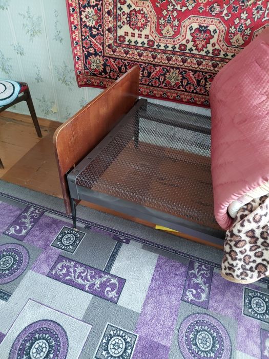 Продам кровать . За 5000тг.