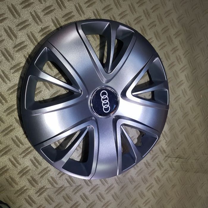 capace roti audi a3,a4,a5,a6 r15 la set de 4 buc,capace janata aliaj