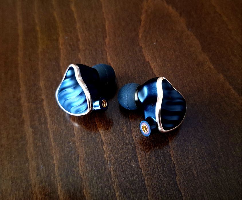FiiO FH7 – аудиофилски хибридни IEM слушалки, перфектно състояние