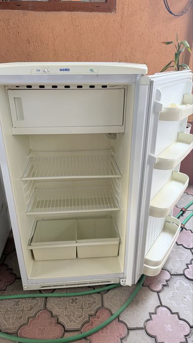 Продам холодильники
