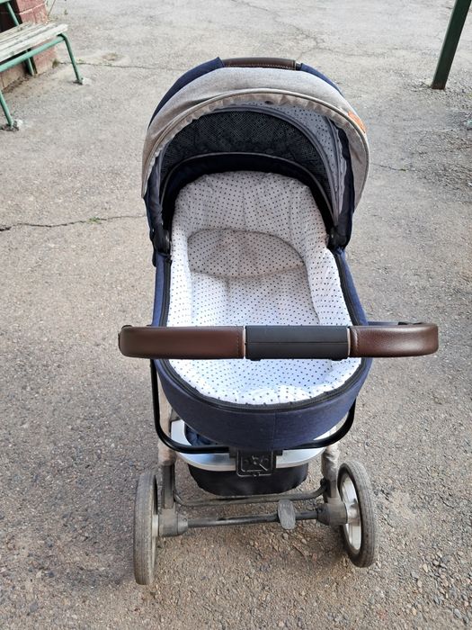 Коляска 2 в 1 в отличном состоянии