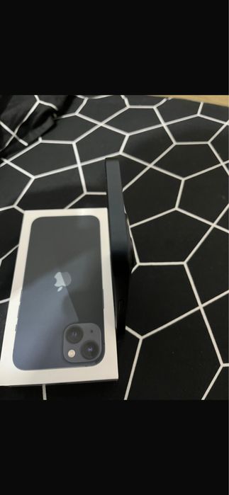 Iphone 13 full box foarte ingrijit