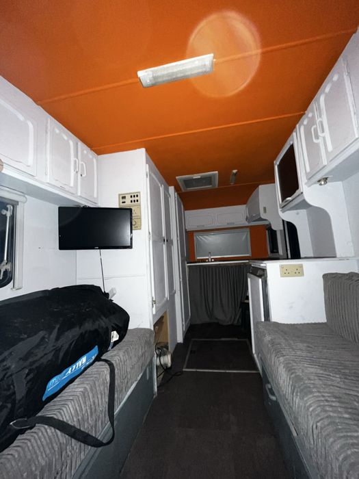 Спешно се продава каравана от Англия‼️‼️