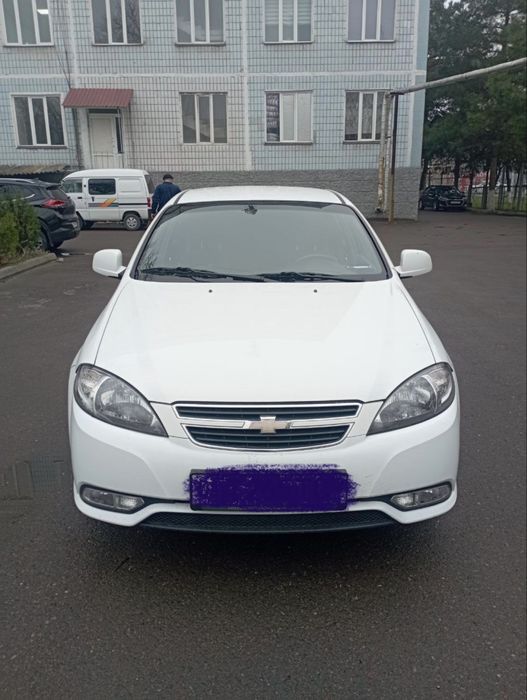 Авто Chevralet Lacetti 2