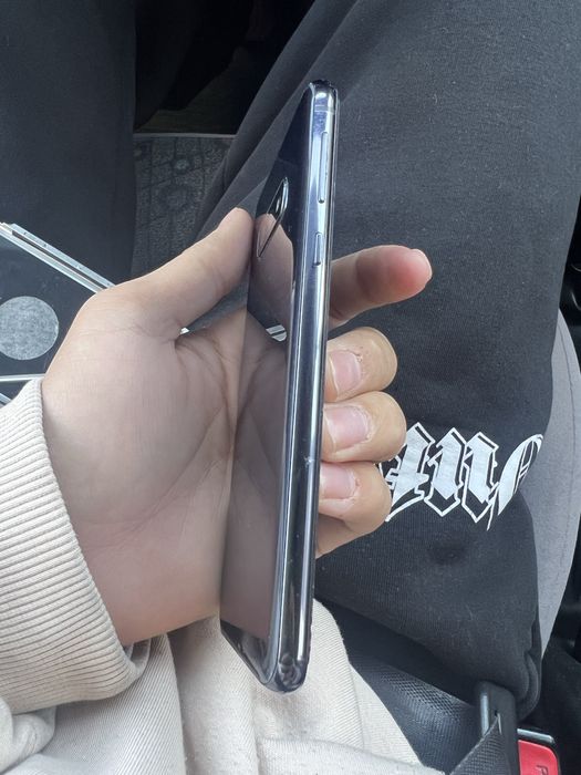 Самсунг galaxy s10e