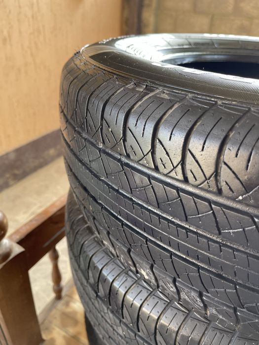 Автошины  215/70/16