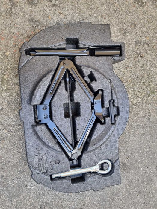 cric+kit pana Opel Astra K