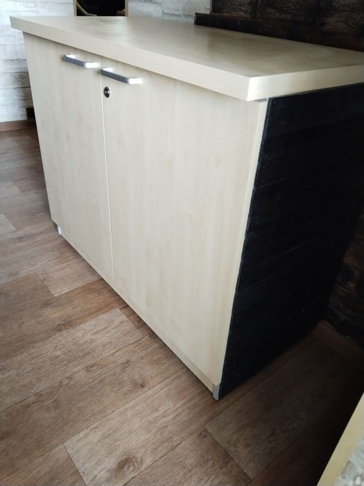 Продам   тумбу...