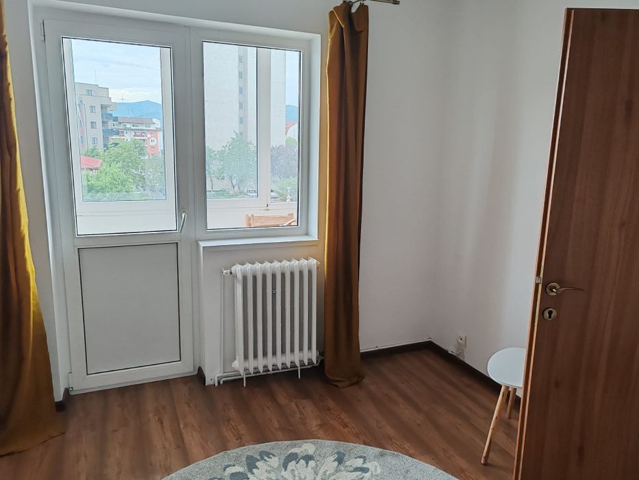 Închiriez apartament 2 camere Aleea Steaza