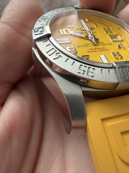 Breitling Avenger II Seawolf A17331 Automatic