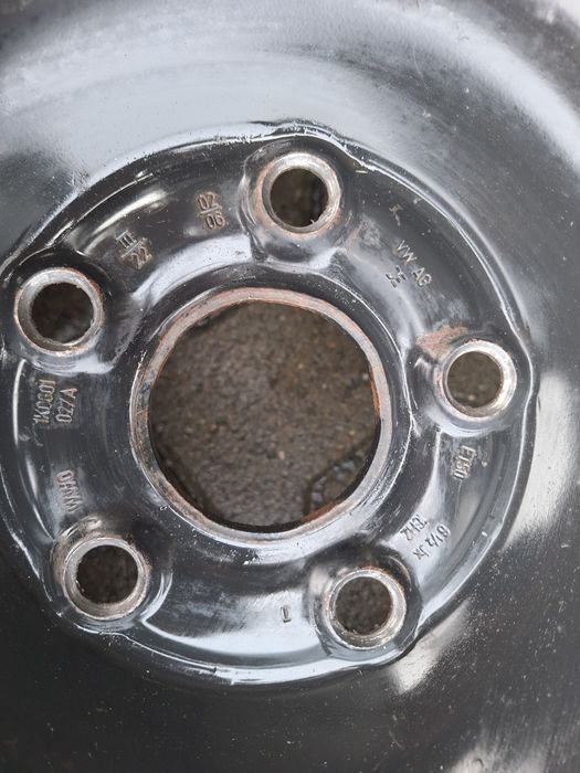 Set complet roti Vw 16" jante tabla, anvelope iarna + capace originale