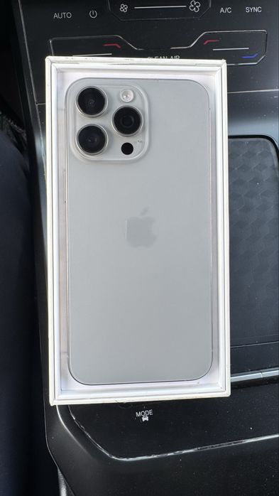 iPhone 15 Pro Max