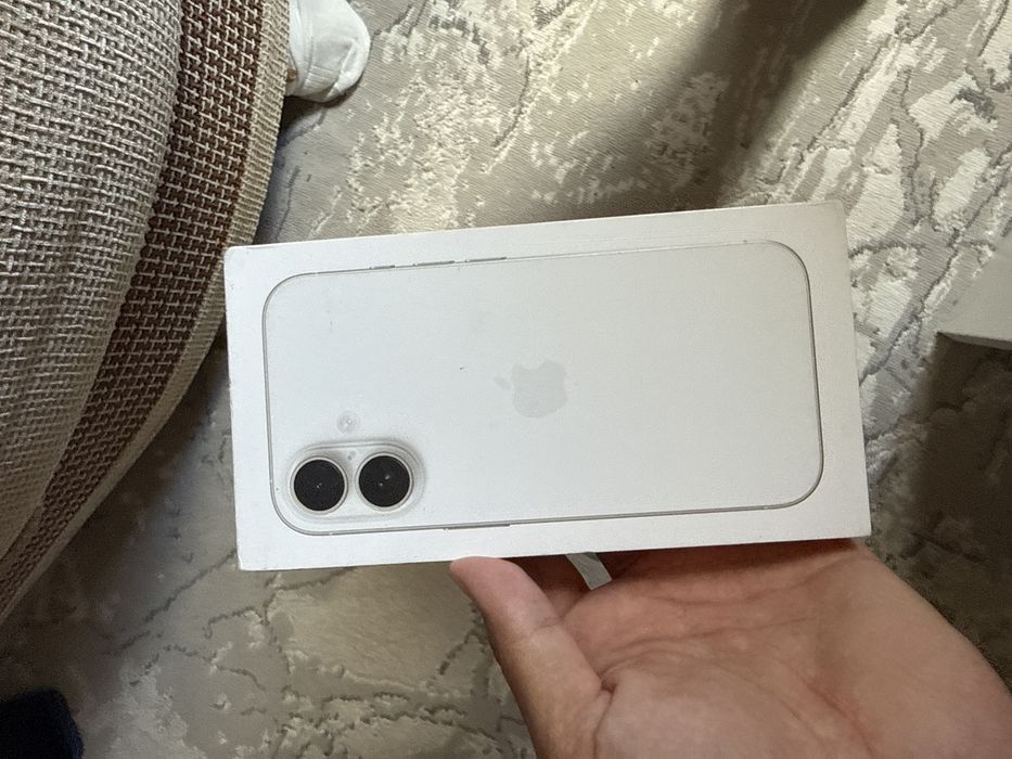 Продам IPhone 16 в хорошем состоянии