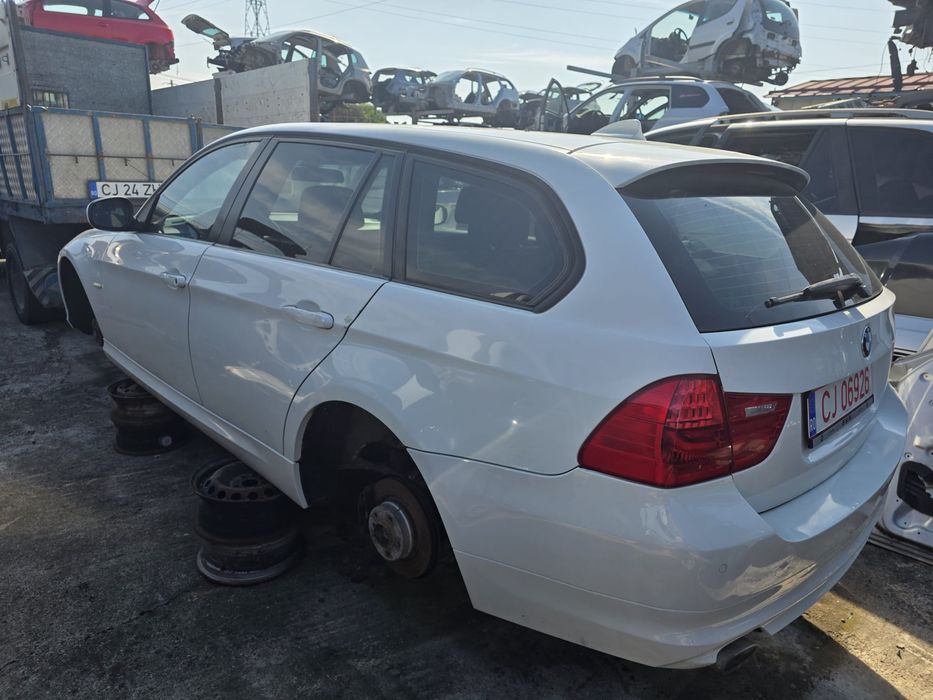 Dezmembram BMW E91 2010 Facelift 2.0d N47D20C 184cp