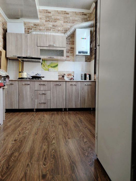 Arenda kvartira qizlarga Sergeli metroga yaqin