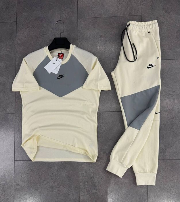 Мъжки Екипи Nike
