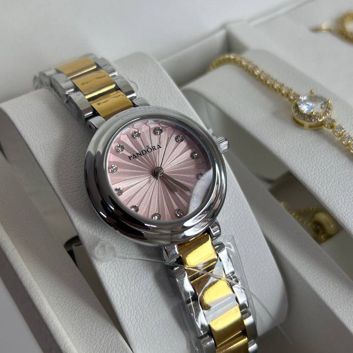 Женские часы. Набор для девушек. Наручные часы для девушек