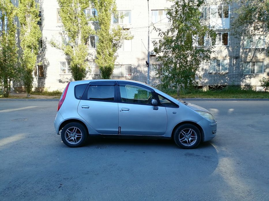Mitsubishi Colt.