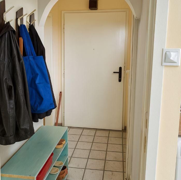 Дава се под наем Двустаен апартамент в Варна, Победа - 50 кв.м за 335 € - Снимка #2