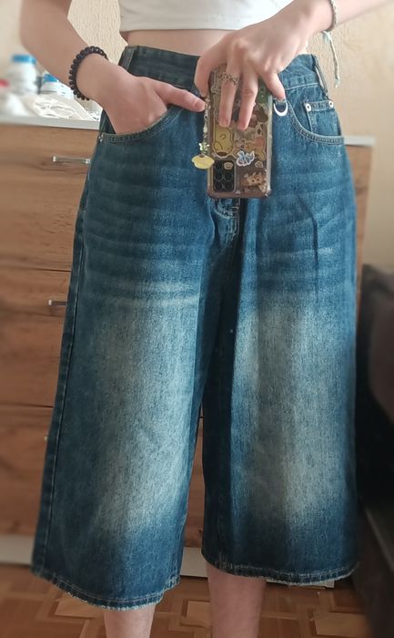 Шорты оверсайз S размера