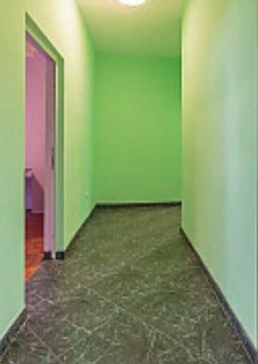 Дава се под наем Тристаен апартамент в Бургас, Център - 82 кв.м за 275 € - Снимка #5