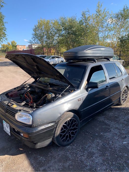 Golf 3 продам 1.8 моно