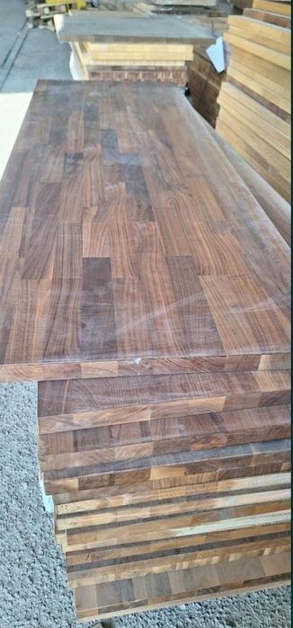 Panouri de vanzare din lemn