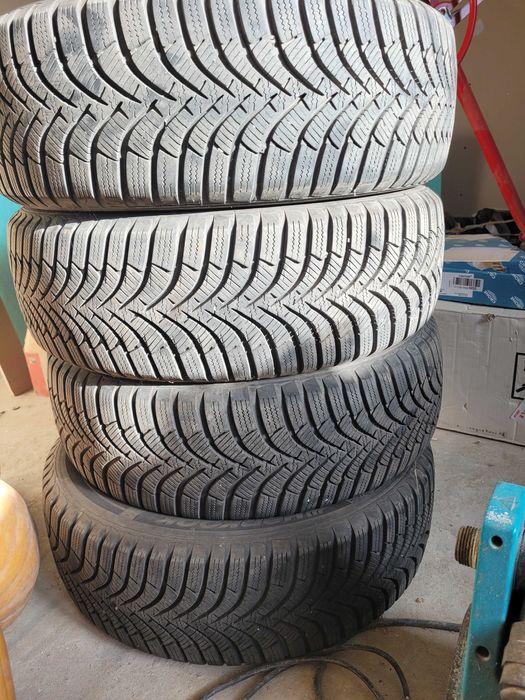 Комплект зимни гуми Hankook 185/60/15