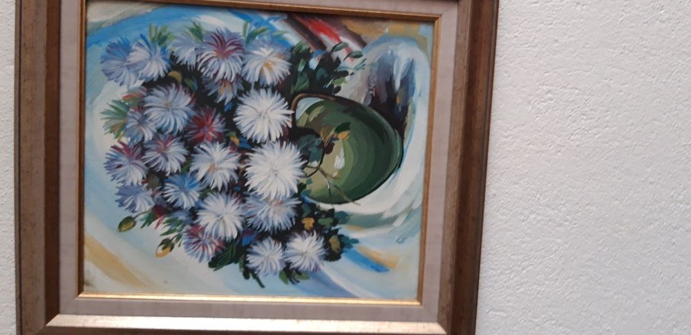 Продавам картини