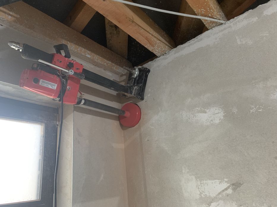 Carotare cu aspirare in beton si caramida