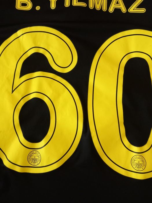 Оригинална фанела на Фенербахче ,размер-М