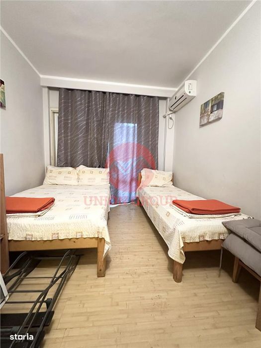 Pensiune 15 camere in a Doua Linie la Mare, zona Pescaria lui Matei