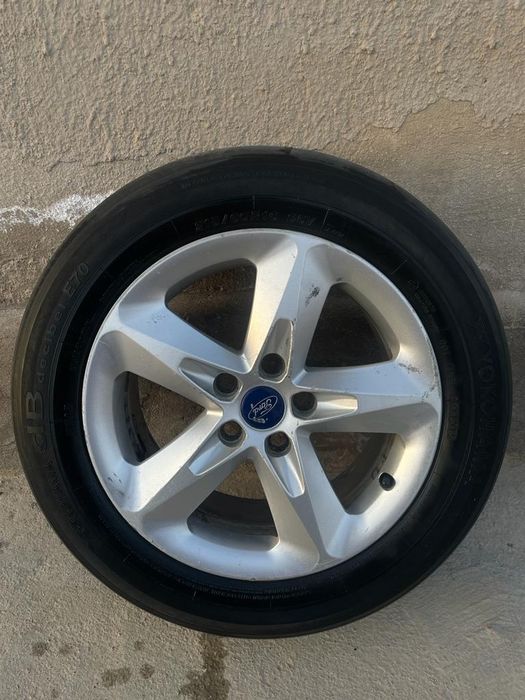 Автошина с титановым диском