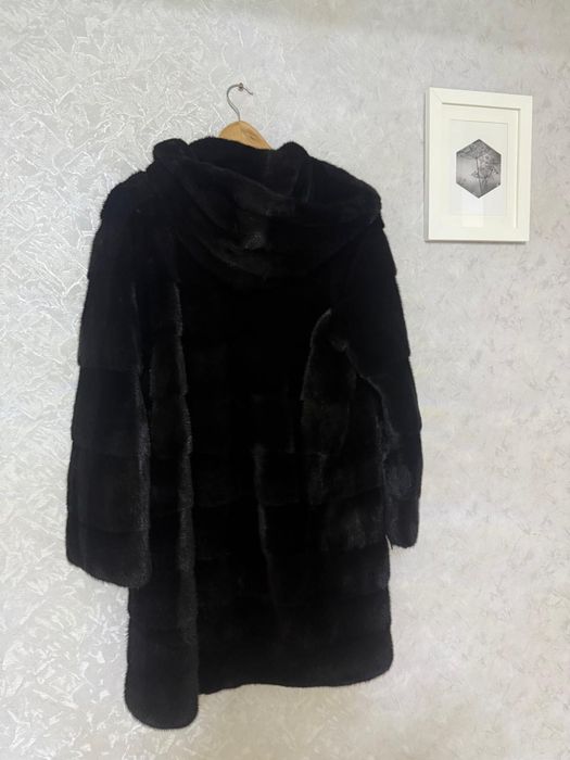 Продам норковую шубу