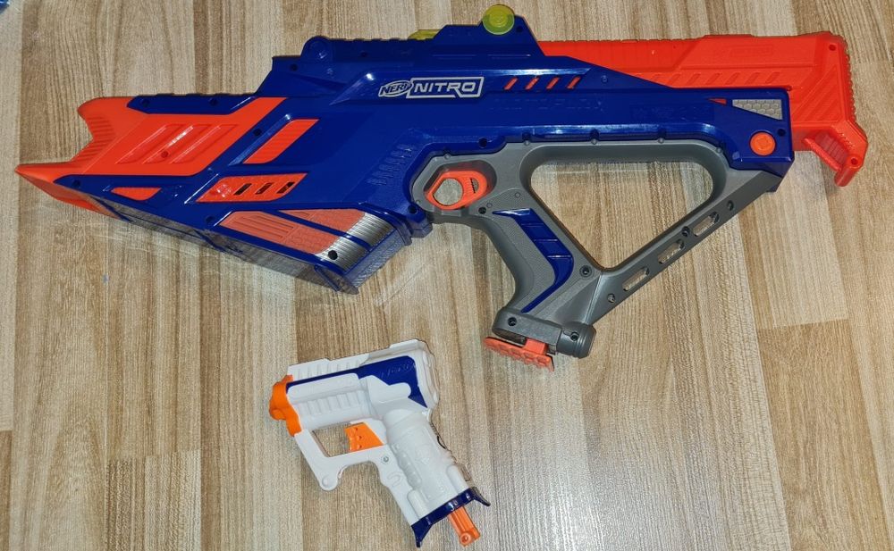Lego ORIGINALE și jucării ( Pușca Nerf Vagabond aproape noua cu 6 gloante)