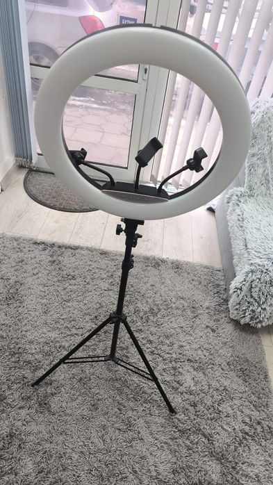 Лампа LJJ-45, кръгла,LED разтегателен статив