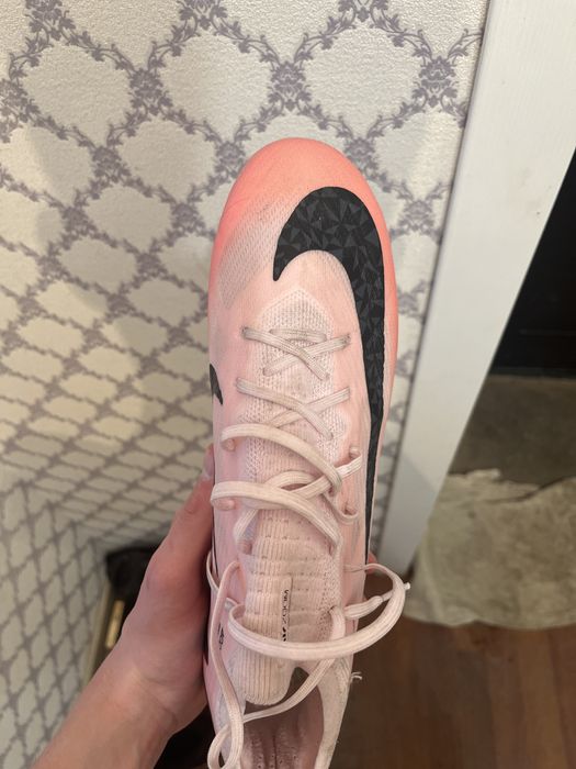 Продам бутцы в идельном состояние