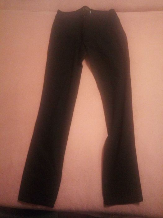 Pantaloni damă mărimea S sau XS prețuri de la 29 RON