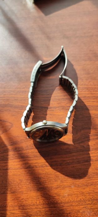 Титаниев часовник Seiko