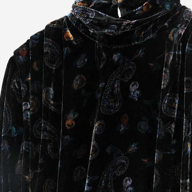 Кадифена черна рокля с интересен гръб и десен Zara M L