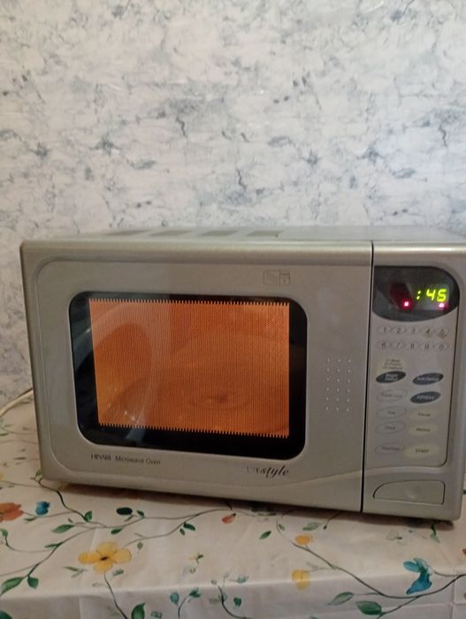 Cuptor microunde electric