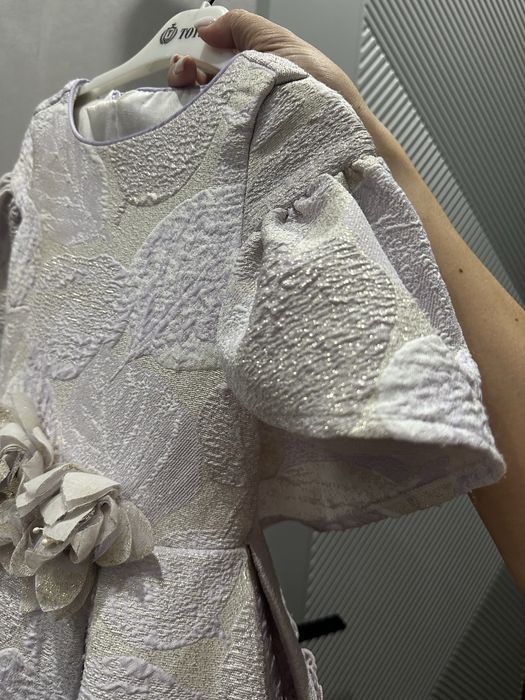 Продам платье 5/6 лет