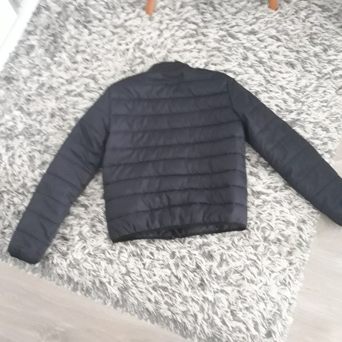 Geaca fas moderna,marca Stradivarius 75 lei