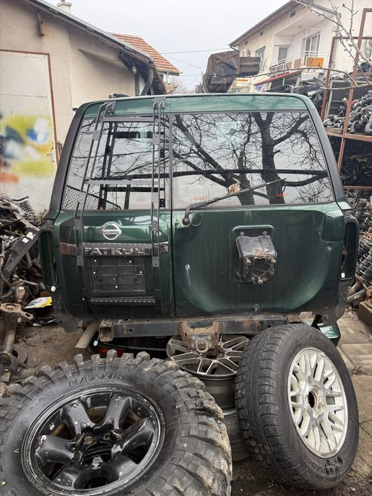 Стълба за заден капак Nissan Patrol