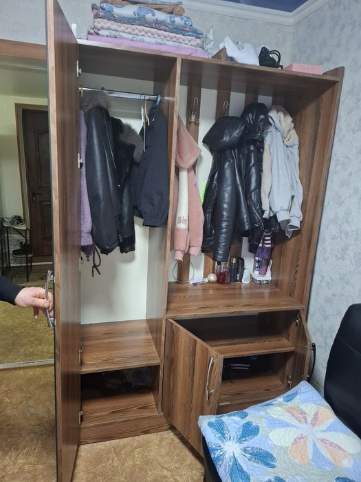 Продам  прихожку